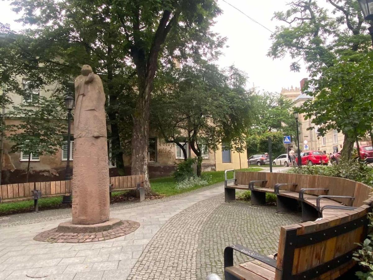 Apartamento Вул Краківська 34 Не Далеко Від Ж Д Вокзалу Звітні Документи Leópolis Exterior foto